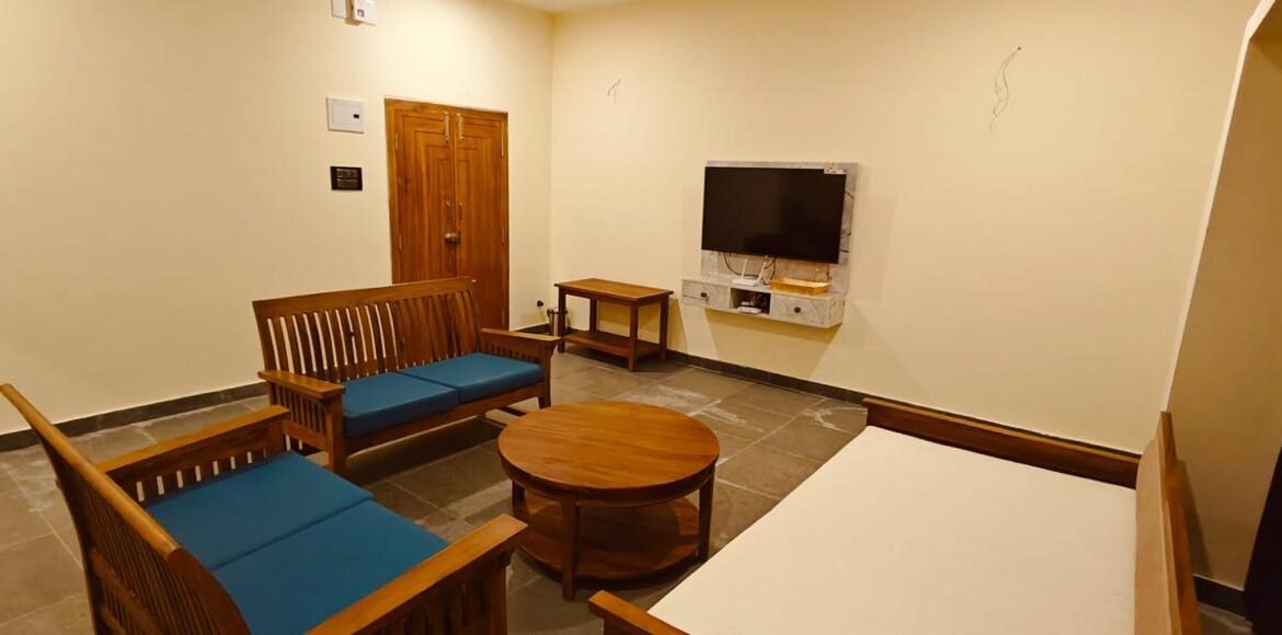 WhatsApp Image 2025-10-22 at 1.18.31 PM